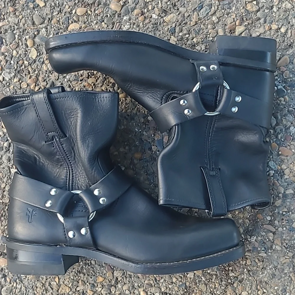 NWOT FRYE Black Leather Harness Boots